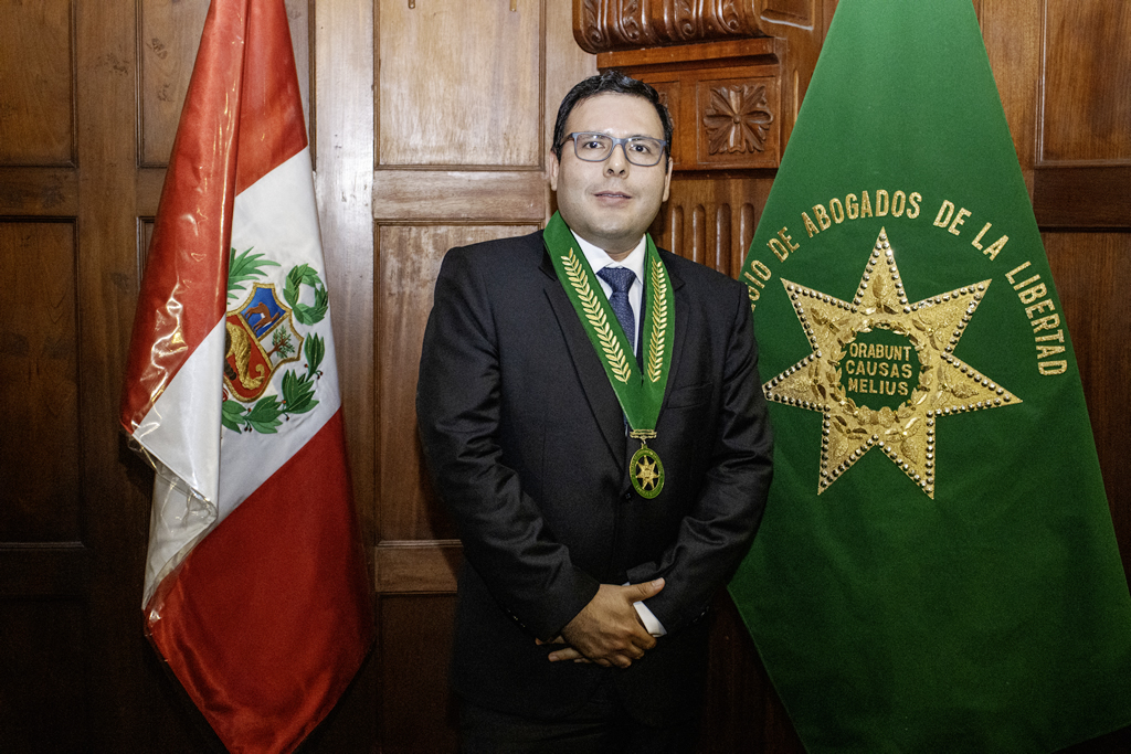 Carlos Alza Collantes